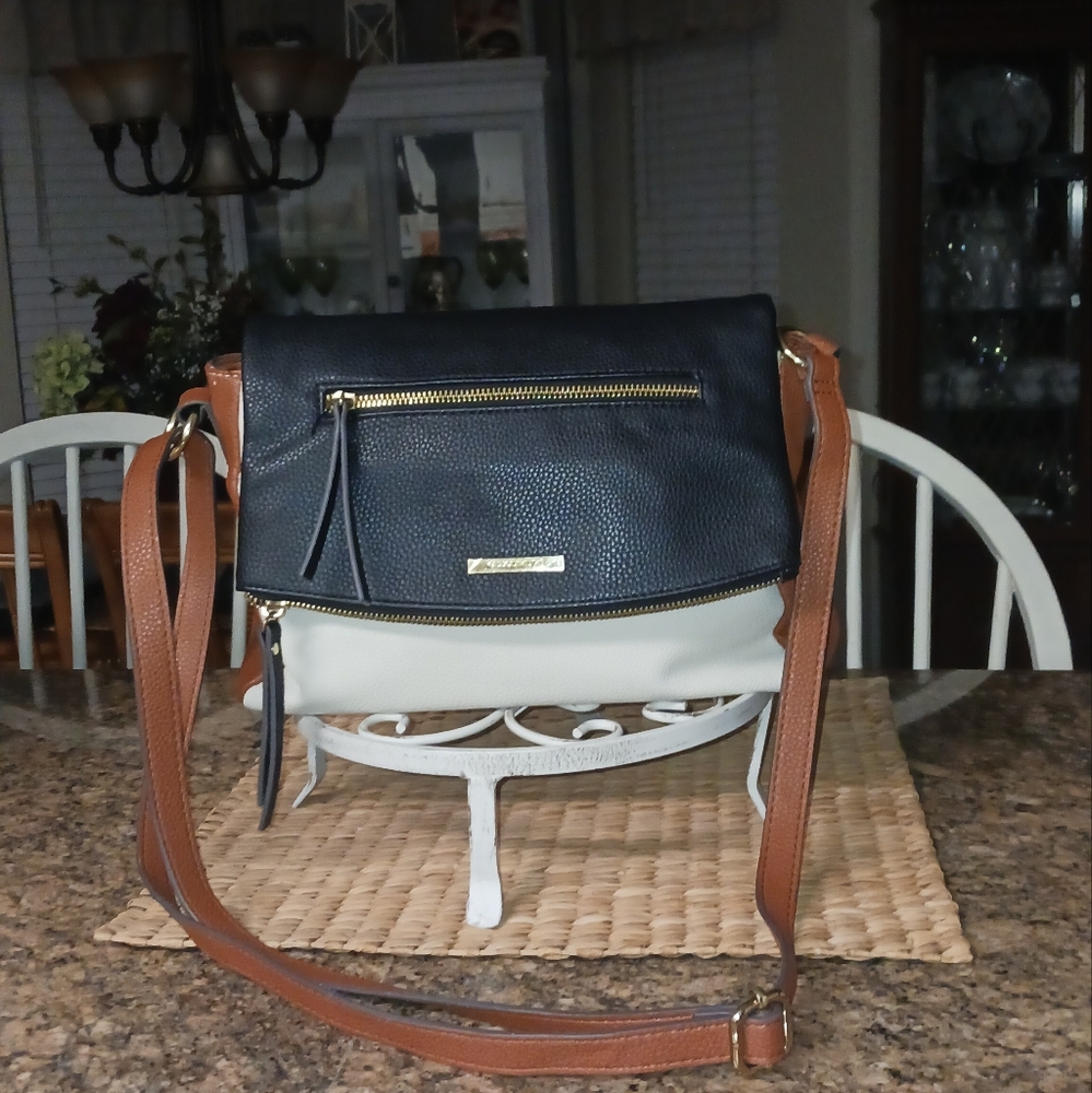 Liz Claiborne Stylish Black and Brown Women's Shoulder/Crossbody. Adjustable Str